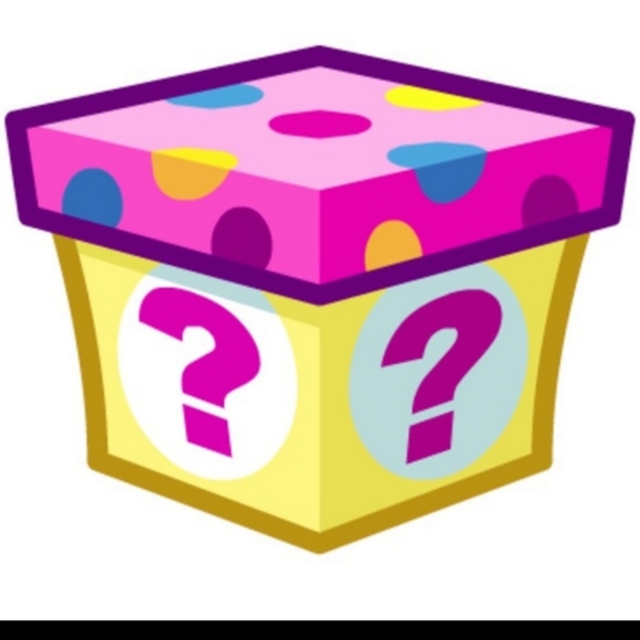 Woman's Mystery Box Great for gifts - Picture 2 of 3